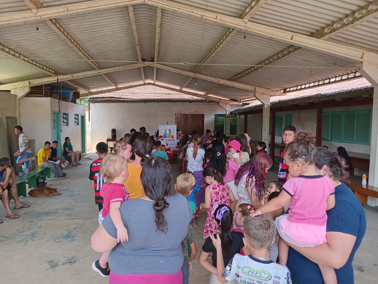 natal-do-circo-social-2025-entrega-de-presentes-para-as-criancas-10