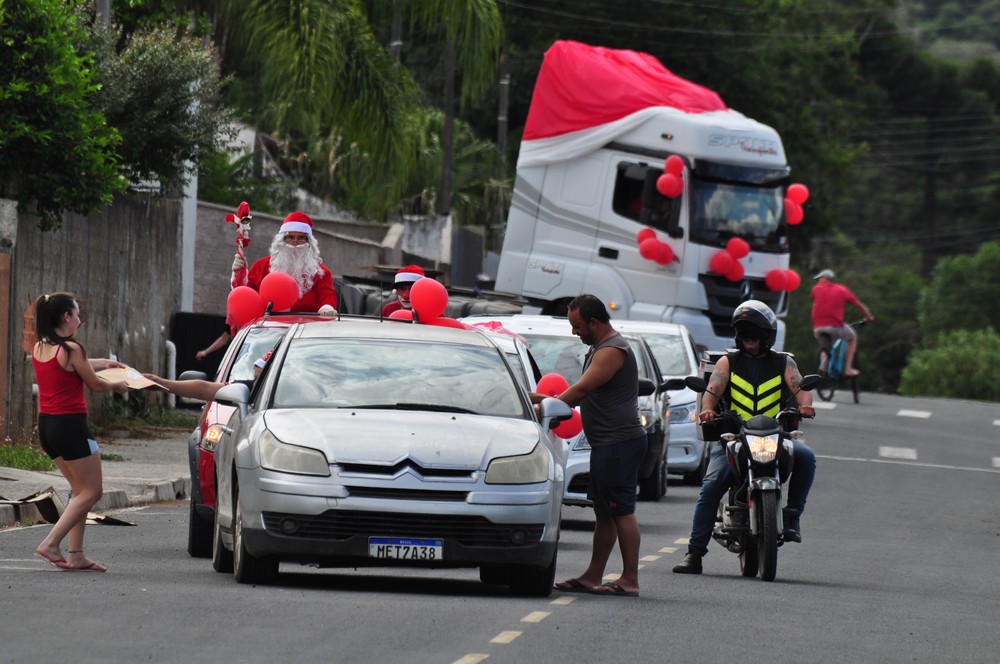 natal-do-circo-social-2025-entrega-de-presentes-para-as-criancas-107