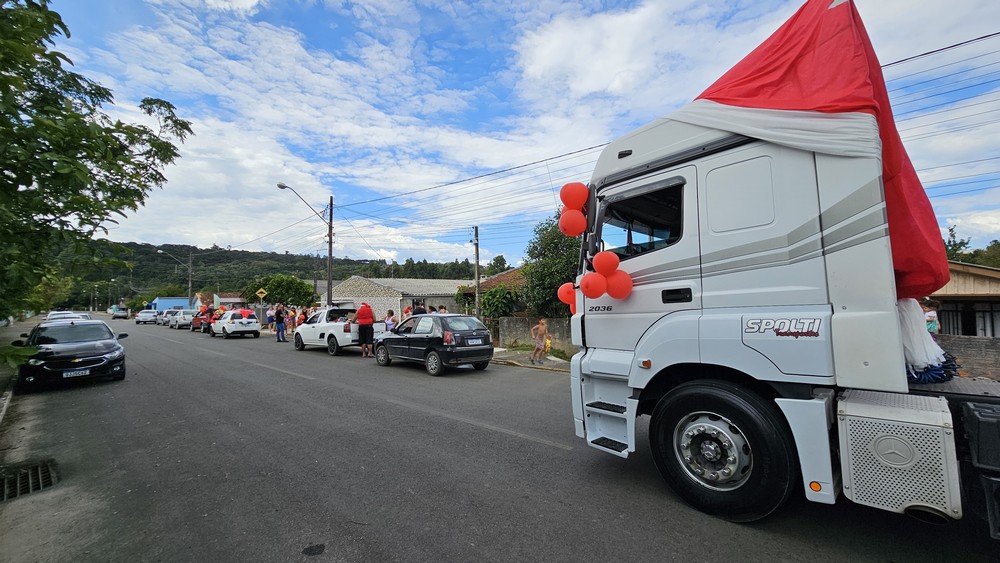 natal-do-circo-social-2025-entrega-de-presentes-para-as-criancas-11