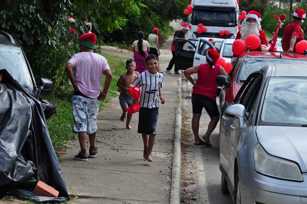 natal-do-circo-social-2025-entrega-de-presentes-para-as-criancas-113