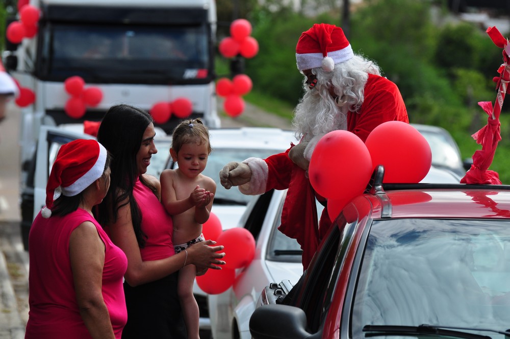 natal-do-circo-social-2025-entrega-de-presentes-para-as-criancas-115