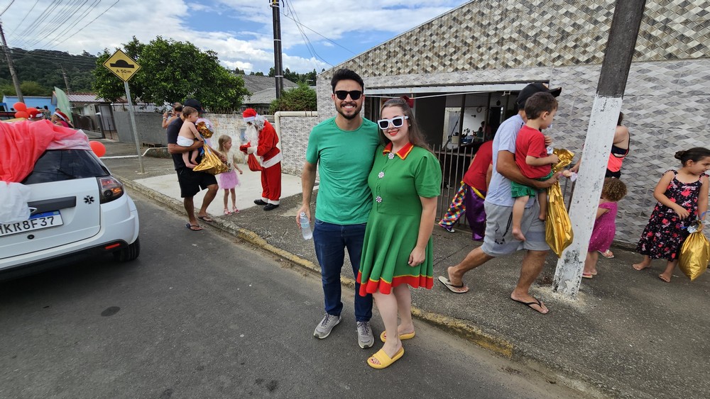 natal-do-circo-social-2025-entrega-de-presentes-para-as-criancas-12