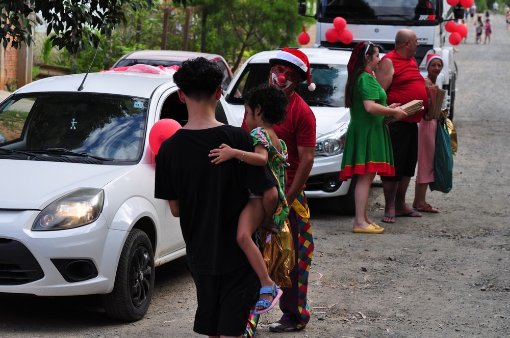 natal-do-circo-social-2025-entrega-de-presentes-para-as-criancas-129