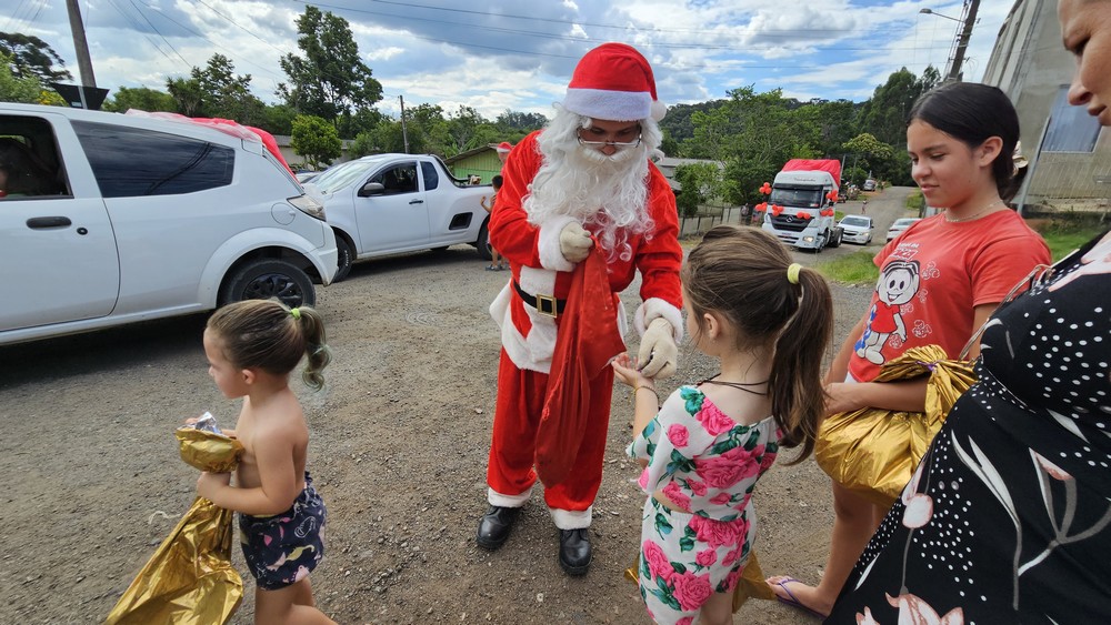 natal-do-circo-social-2025-entrega-de-presentes-para-as-criancas-20