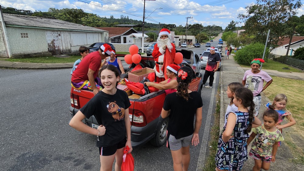 natal-do-circo-social-2025-entrega-de-presentes-para-as-criancas-27