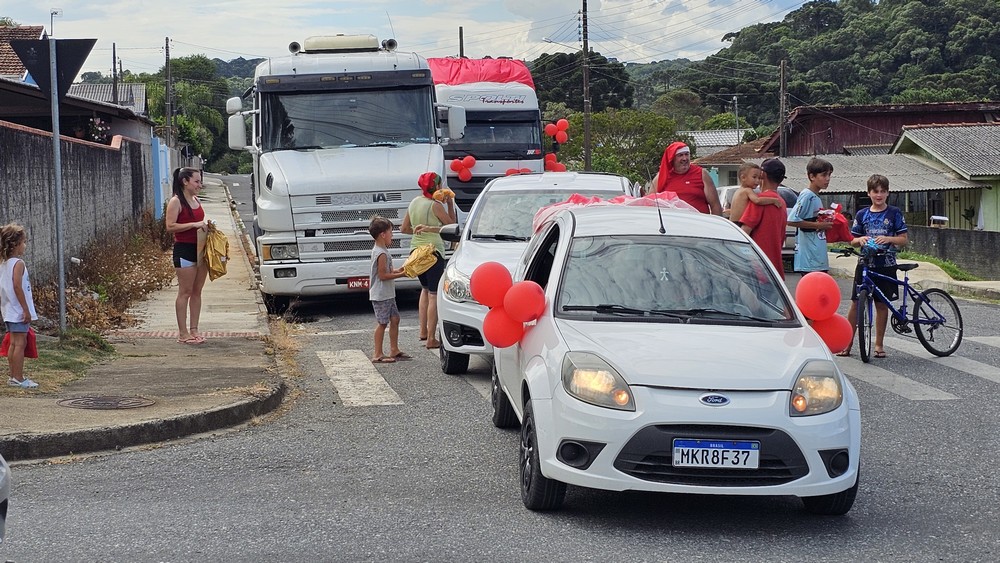 natal-do-circo-social-2025-entrega-de-presentes-para-as-criancas-29