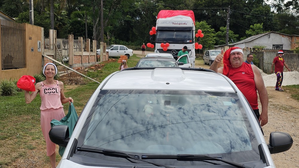 natal-do-circo-social-2025-entrega-de-presentes-para-as-criancas-33