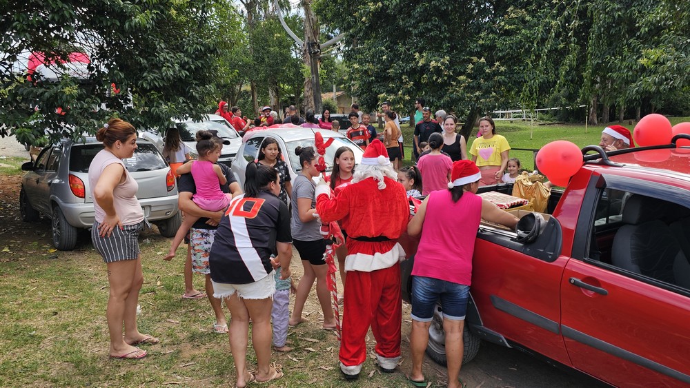 natal-do-circo-social-2025-entrega-de-presentes-para-as-criancas-44