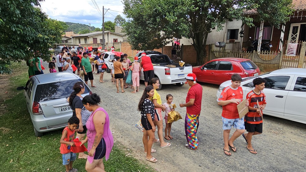 natal-do-circo-social-2025-entrega-de-presentes-para-as-criancas-49