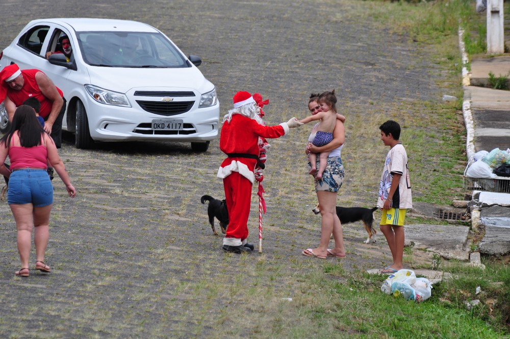 natal-do-circo-social-2025-entrega-de-presentes-para-as-criancas-55