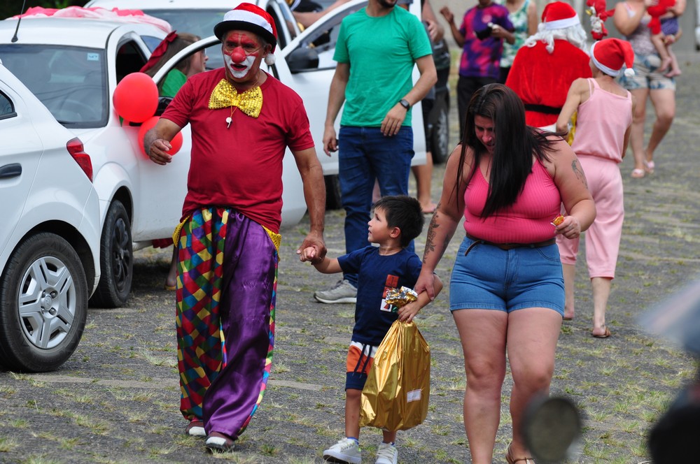 natal-do-circo-social-2025-entrega-de-presentes-para-as-criancas-60