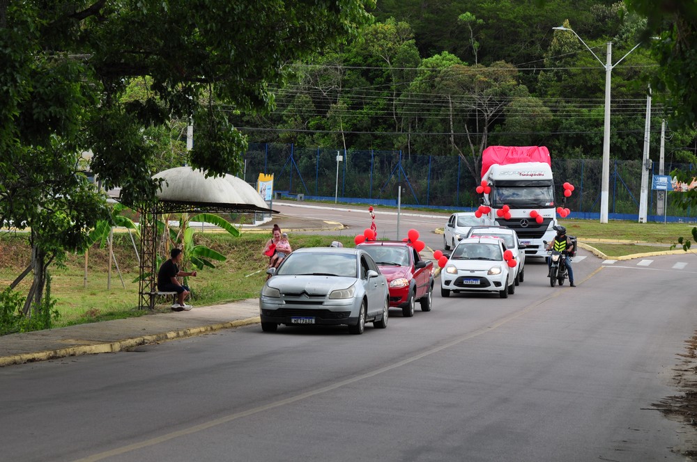 natal-do-circo-social-2025-entrega-de-presentes-para-as-criancas-77