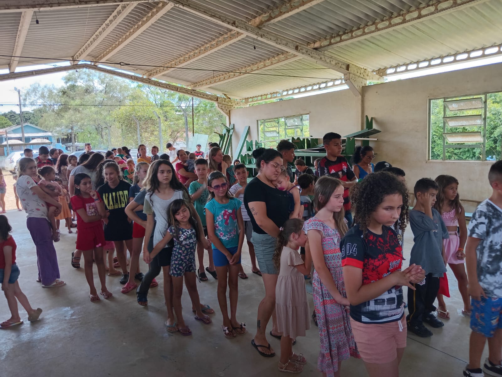 natal-do-circo-social-2025-entrega-de-presentes-para-as-criancas-8