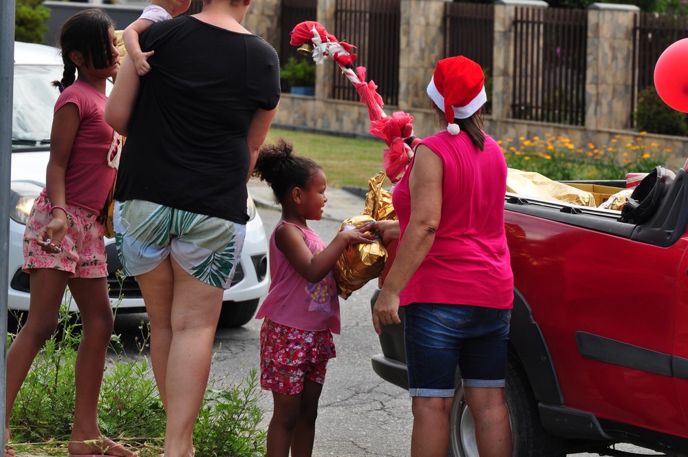 natal-do-circo-social-2025-entrega-de-presentes-para-as-criancas-94