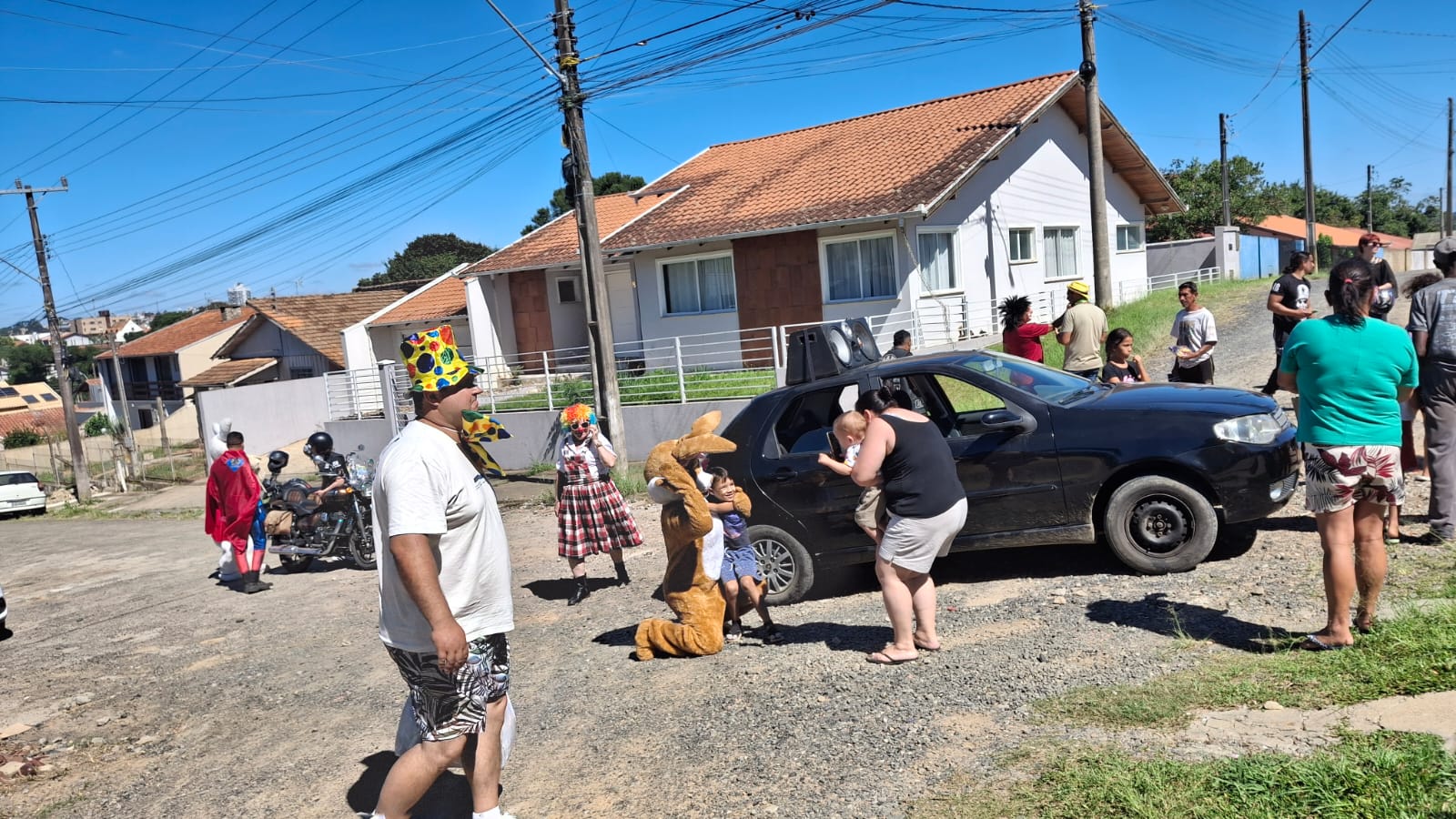 pascoa-solidaria-2026-do-circo-social-atendeu-mais-de-2-000-criancas-23