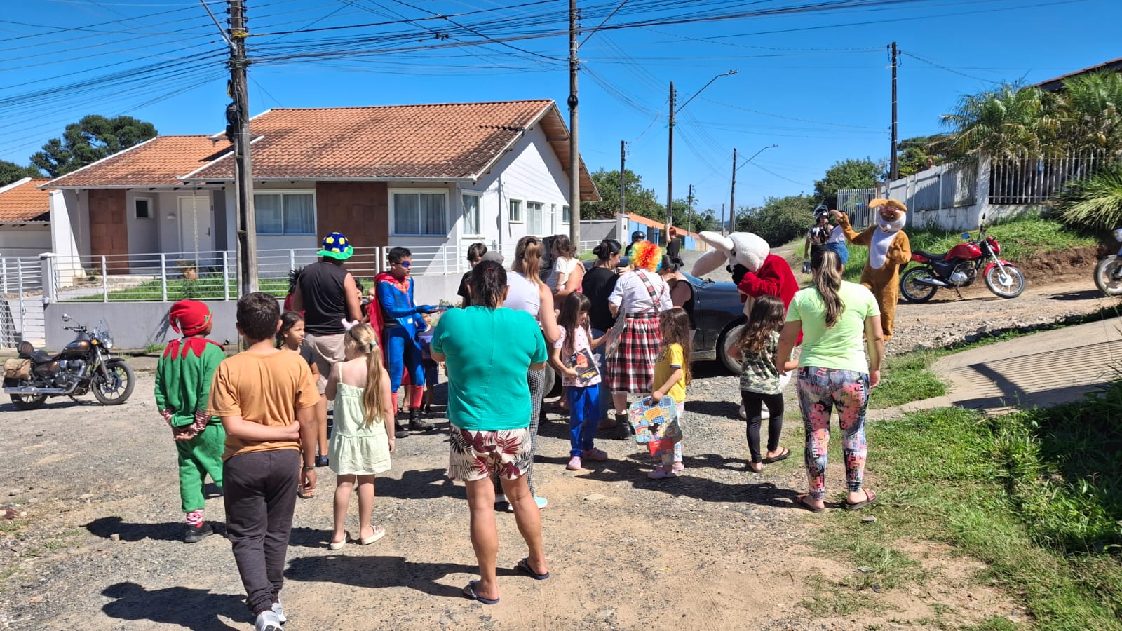 pascoa-solidaria-2026-do-circo-social-atendeu-mais-de-2-000-criancas-24