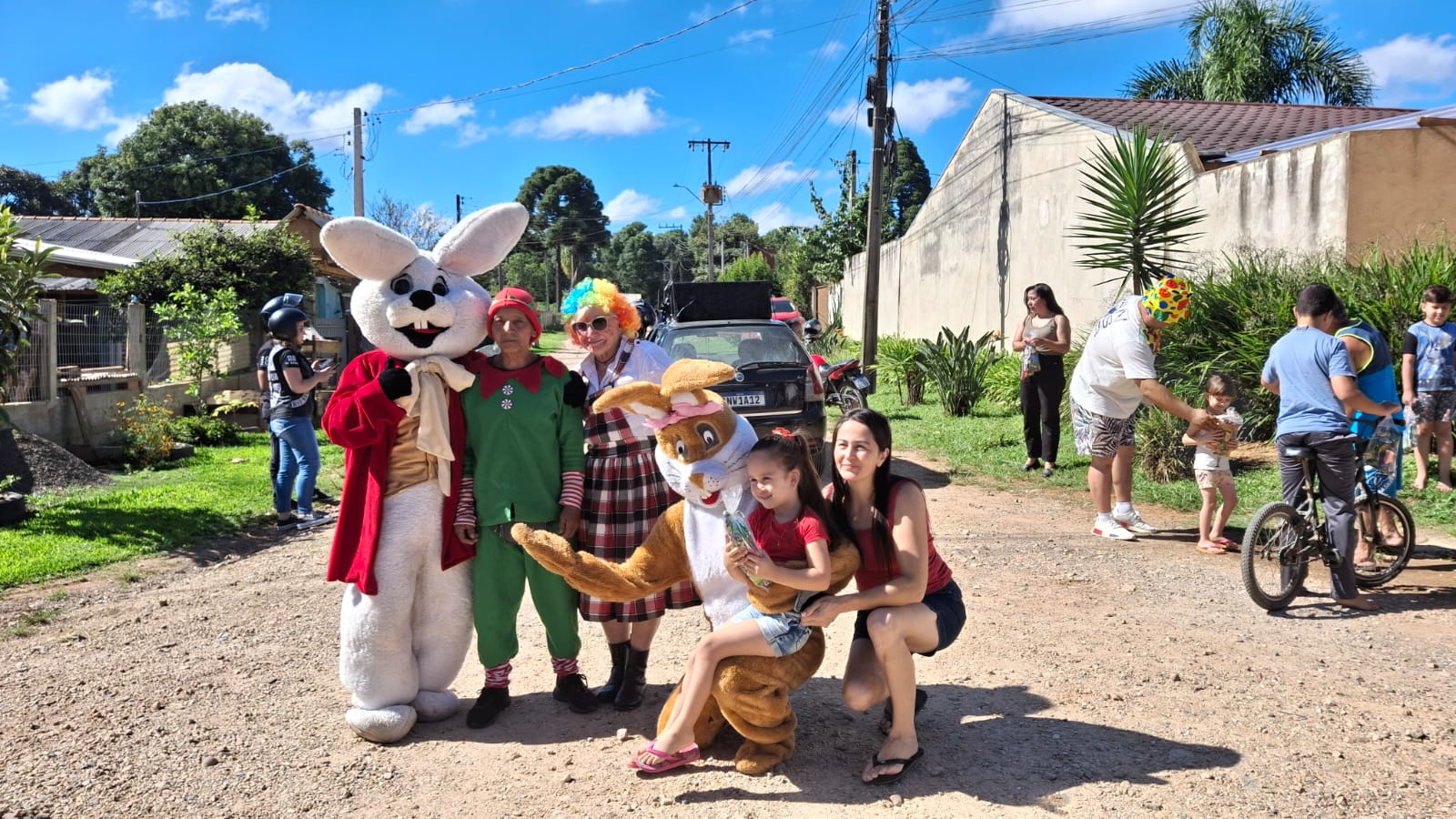 pascoa-solidaria-2026-do-circo-social-atendeu-mais-de-2-000-criancas-25