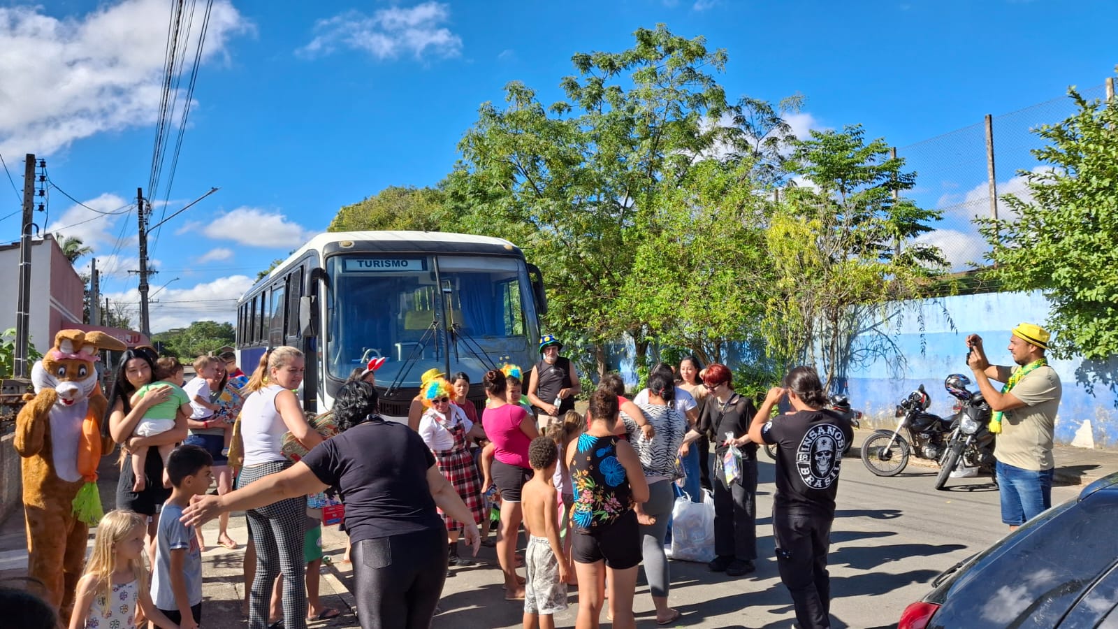 pascoa-solidaria-2026-do-circo-social-atendeu-mais-de-2-000-criancas-32