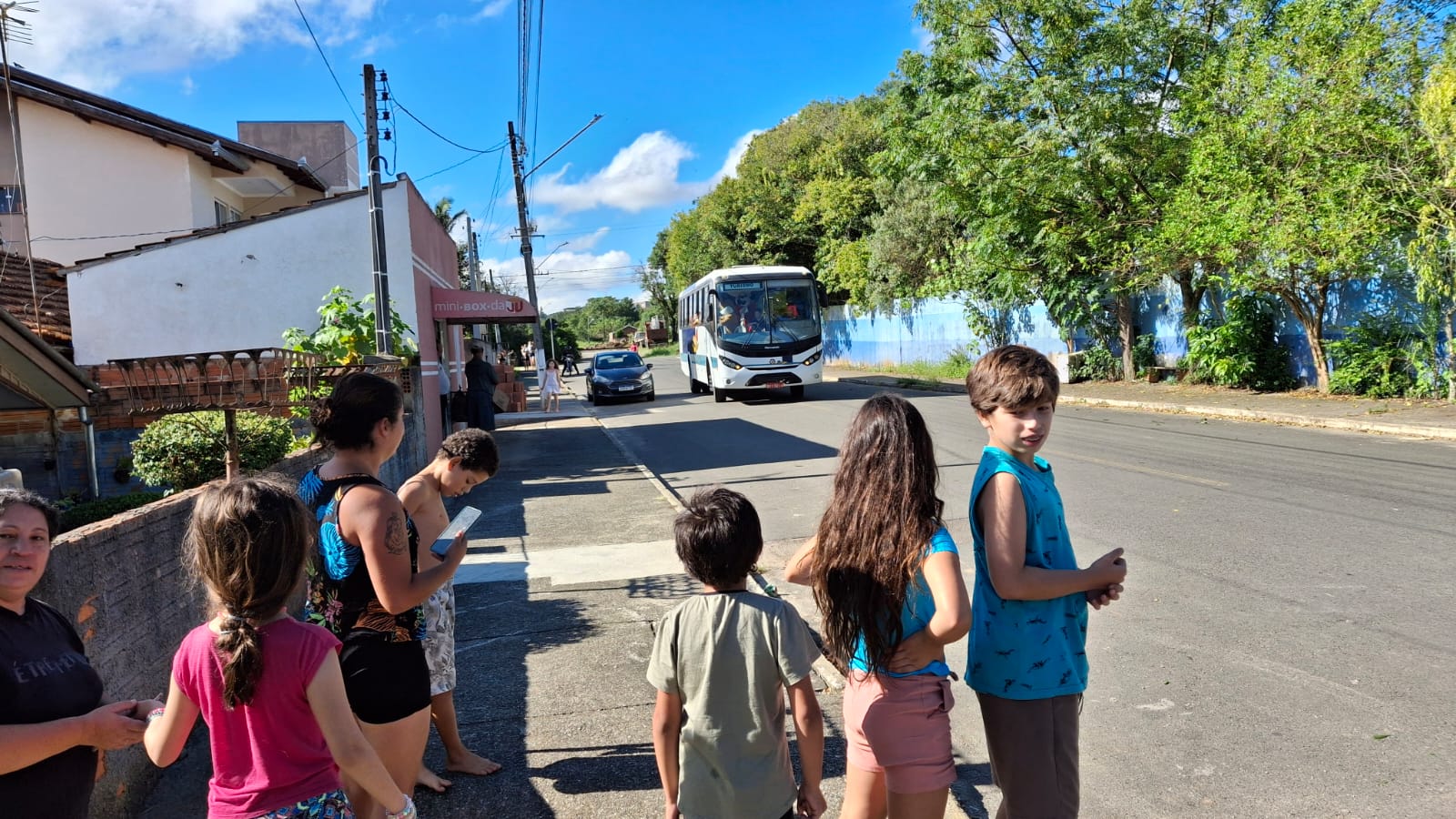 pascoa-solidaria-2026-do-circo-social-atendeu-mais-de-2-000-criancas-34