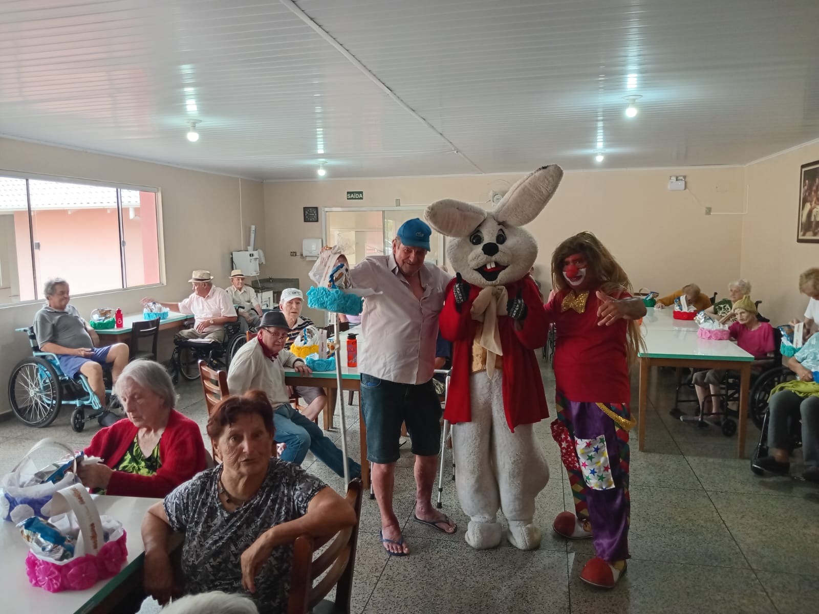 pascoa-solidaria-2026-do-circo-social-atendeu-mais-de-2-000-criancas-61